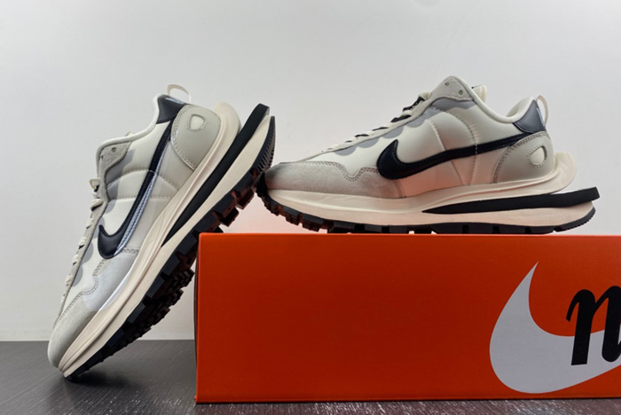 Sacai x VaporWaffle “Tour Yellow ”