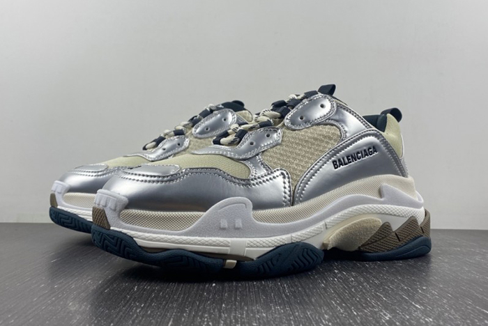 BALENCIAGA silver grey 524039 W2FS2 8106