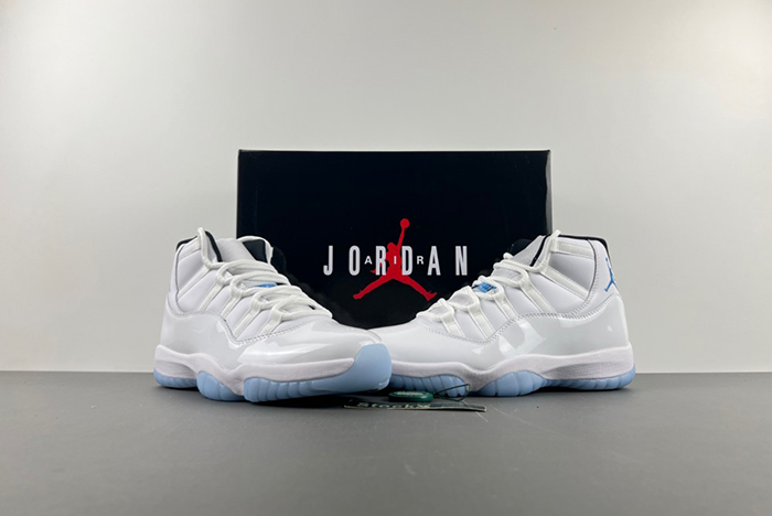 Jordan 11 Retro Legend Blue CT8012-104