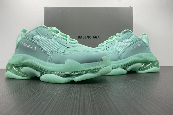 Balenciaga Triple S Black Sneaker  541624 W2GA1 4500