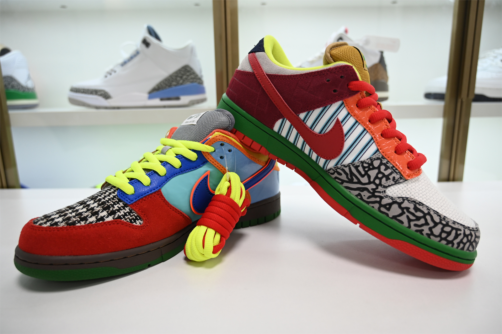 Nike SB Dunk Low What the Dunk - 318403-141