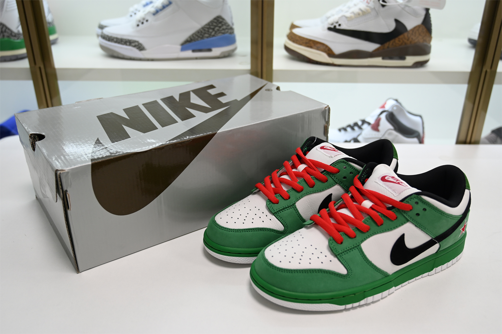 NIKE DUNK LOW PRO SE CLASSIC GREEN 304292-302