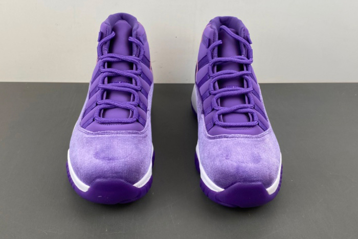 Air Jordan 11 CT8012-555