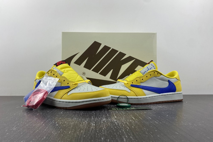 Travis Scott x Air Jordan 1 Low OG 