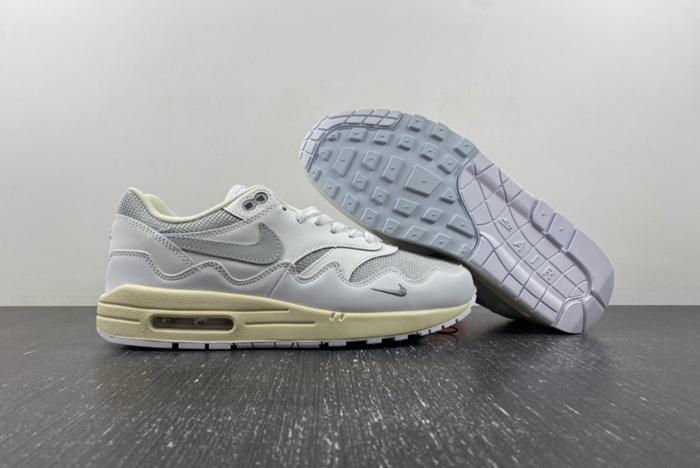 Nike Air Max 1 Patta Waves White Men