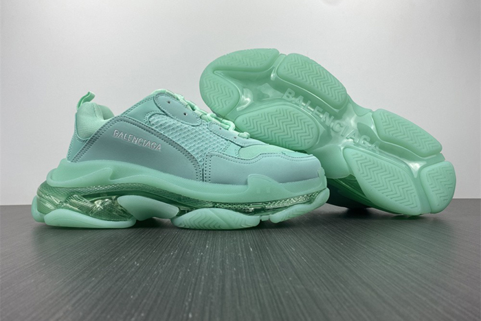 Balenciaga Triple S Black Sneaker  541624 W2GA1 4500