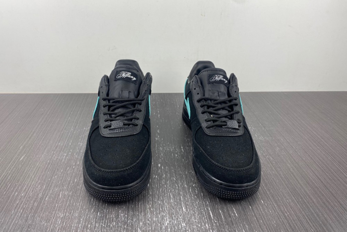 Tiffany & Co. x Nike Air Force 1 Low  DZ1382-001