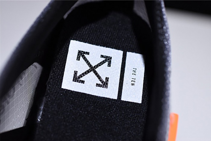 Off-White  Nike Zoom Fly Black AJ4588-001