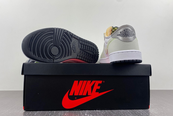 Jordan 1 Retro Low White Ghost Green Black Men