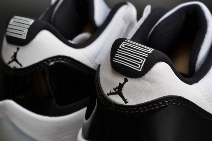 AIR JORDAN 11 RETRO LOW