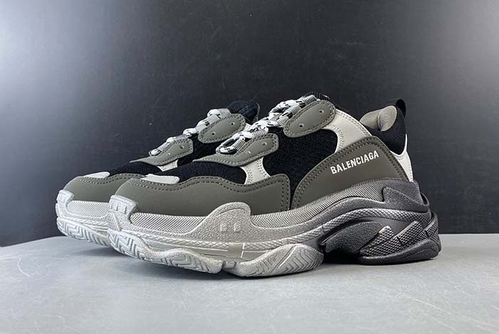 Balenciaga SNEAKERS 0841