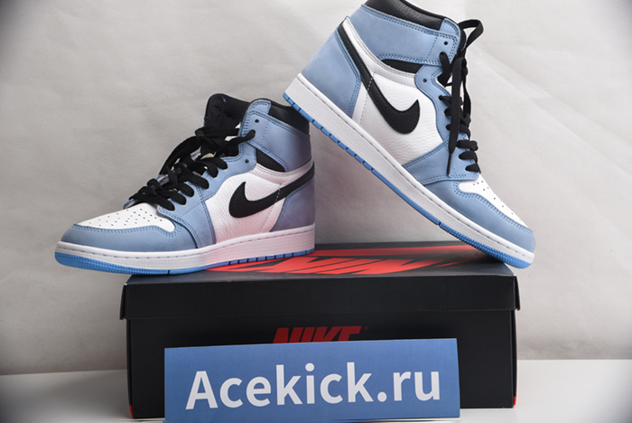Air Jordan 1 High OG “University Blue  555088-134