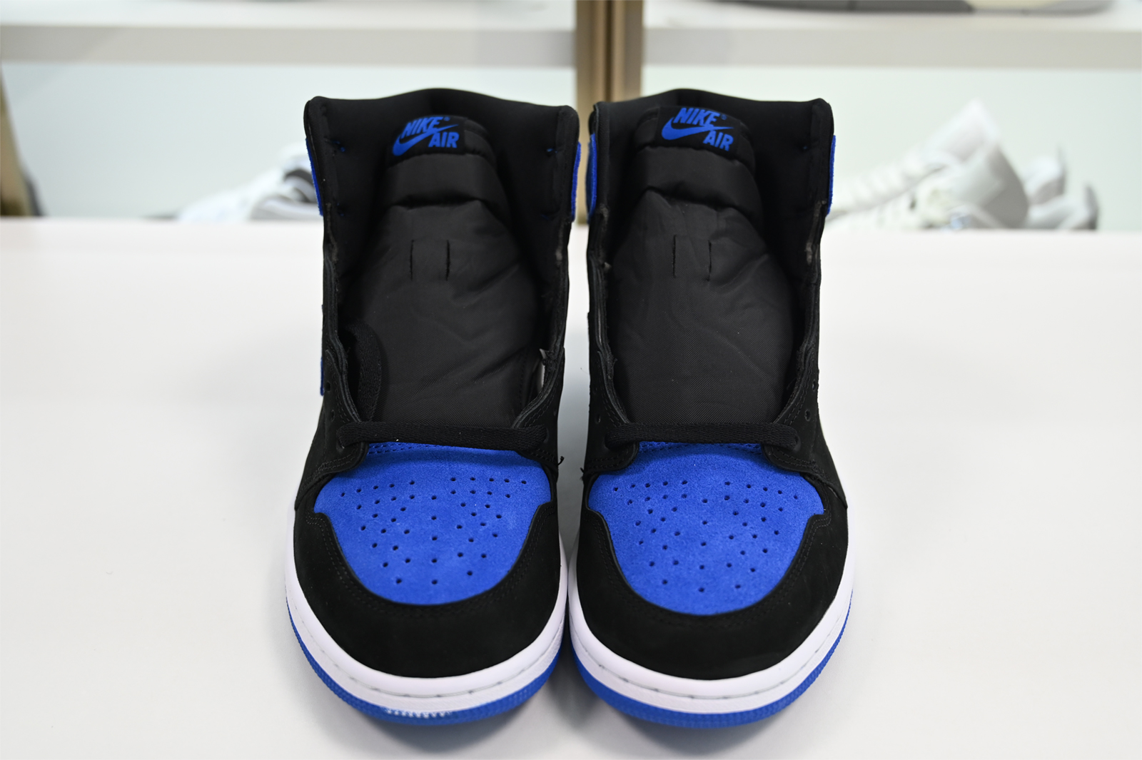 Air Jordan 1 Royal Suede DZ5485-042