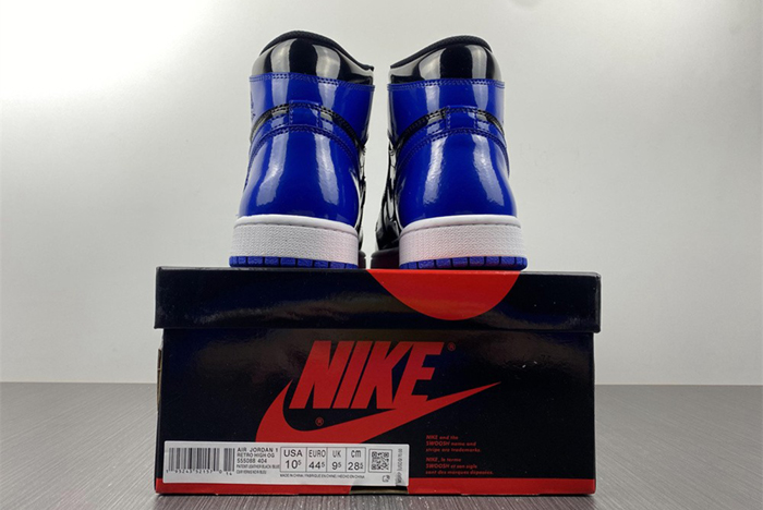 Air Jordan 1 Retro High OG  555088-404