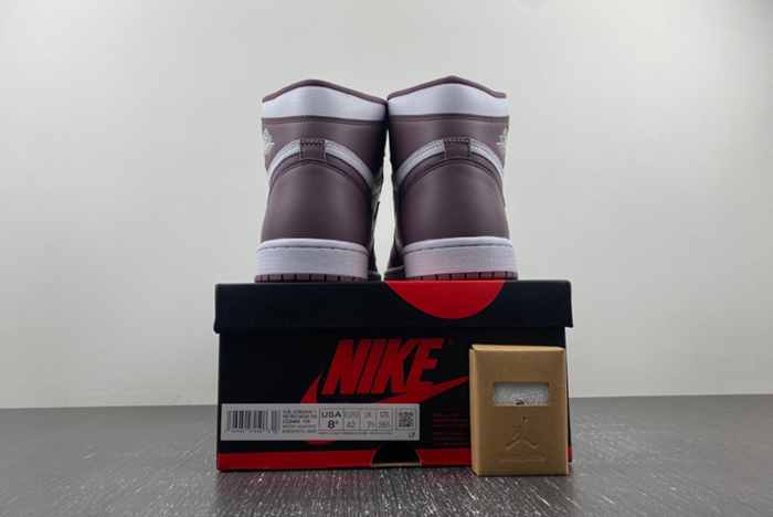 Air Jordan 1 High OG ‘Mauve’ DZ5485-105