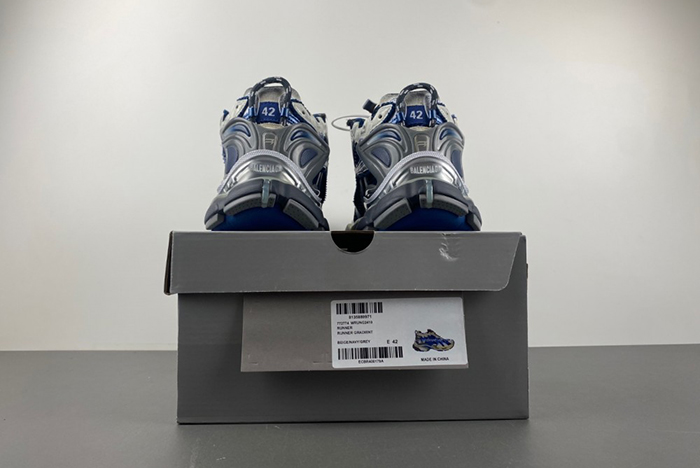 Balenciaga 7.5 Runner Sneakers 772774 WRUNG 2410