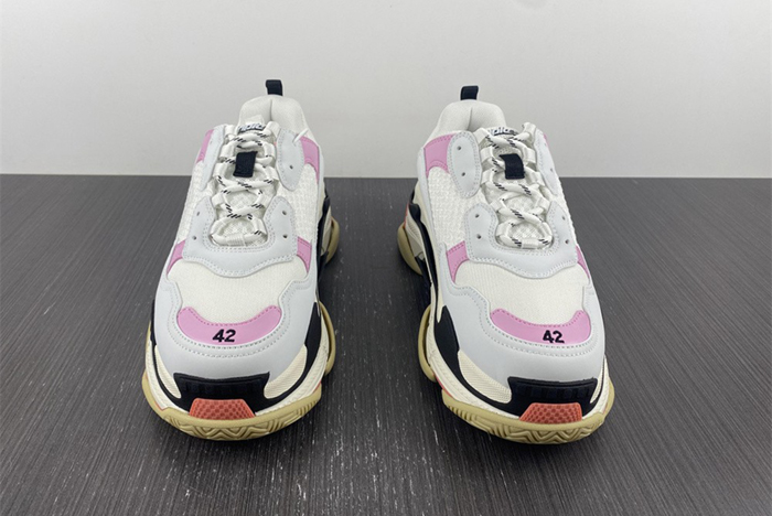 BALENCIAGA TRIPLE 536737 WO90M 5691