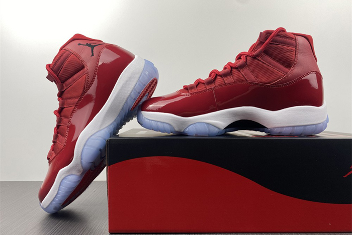 Air Jordan11  378037-623