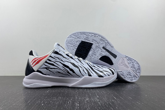 nike kobe 5 Zoom DB4796-004