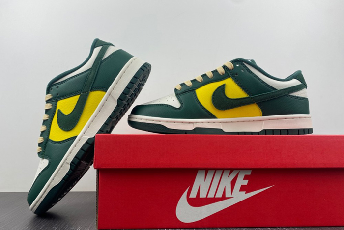 Nike Dunk Low SE Noble Green (W) FD0350-133