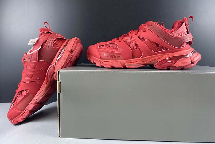 Balenciaga Track 3.0 542023 W2LA1 6000