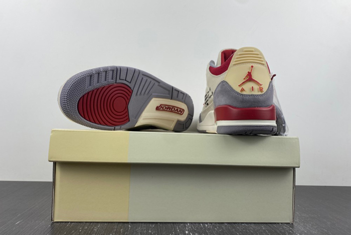 Travis Scott x Air Jordan 3 “Palomino”  DH7139-123