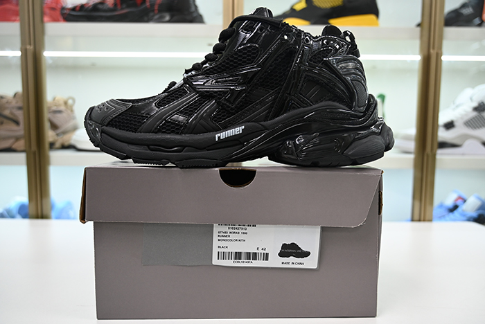 Balenciaga Runner Sneaker 'Black' 677403 W3RA9 1000