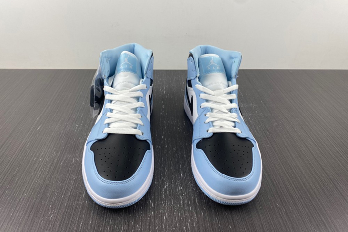 Jordan 1 Mid Ice Blue 555112-401