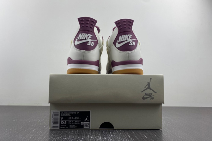 Nike SB x Jordan 4 