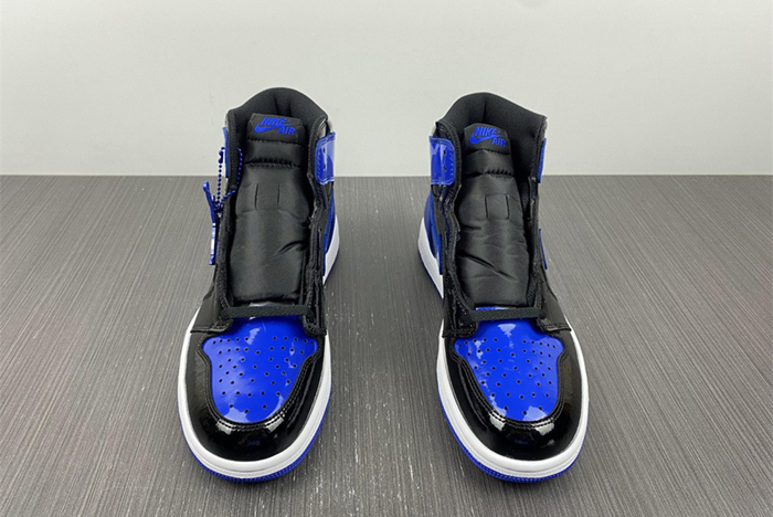 Air Jordan 1 Retro High OG  555088-404