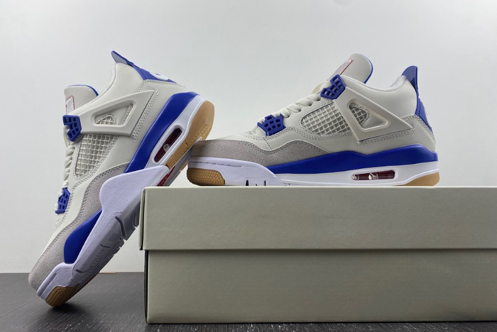 Nike SB x Air Jordan 4  DR5415-107