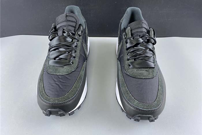 NIKE LDWAFFLE/SACAI BLACK MULTI-BV0073-002