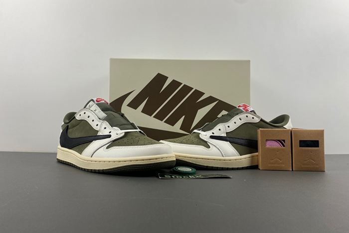 Travis Scott x Air Jordan 1 Low OG  Medium Olive DM7866-200