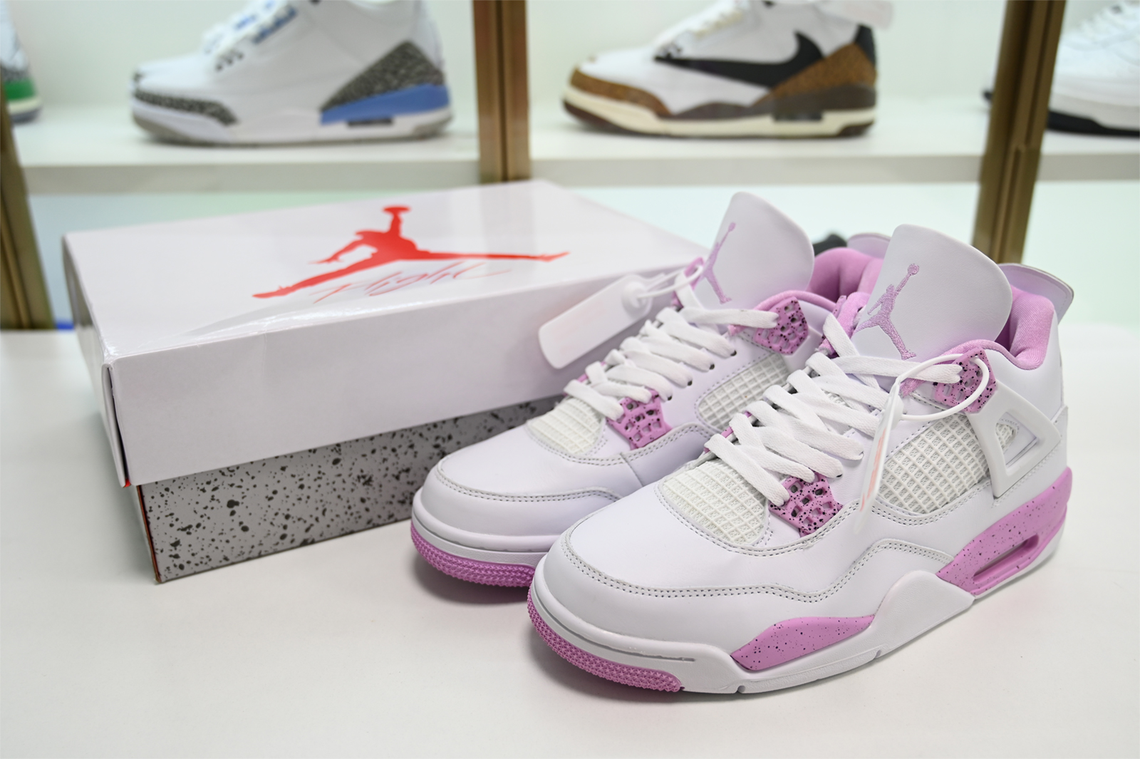Air Jordan 4 pink CT8527-116