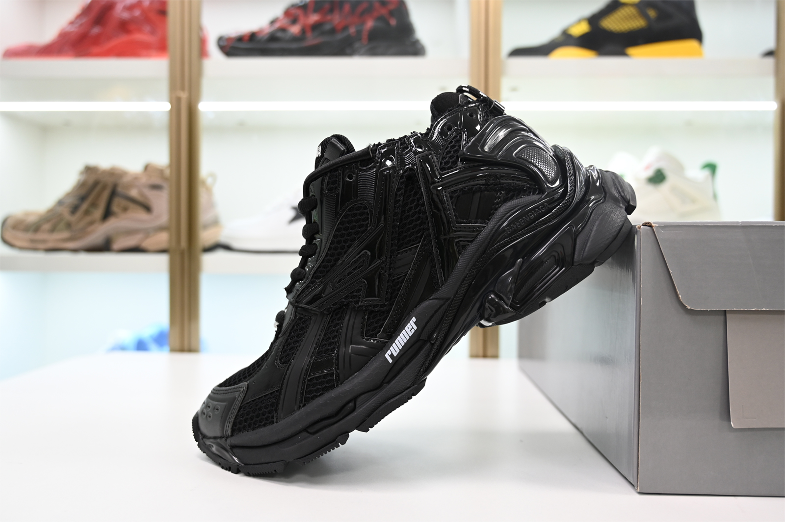 Balenciaga Runner Sneaker 