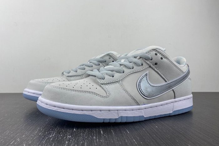 Nike SB Dunk Low White Lobster FD8776-100