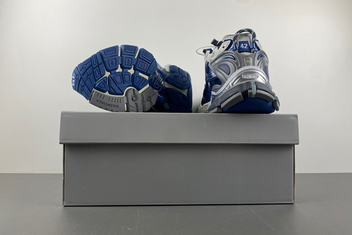 Balenciaga 7.5 Runner Sneakers 772774 WRUNG 2410