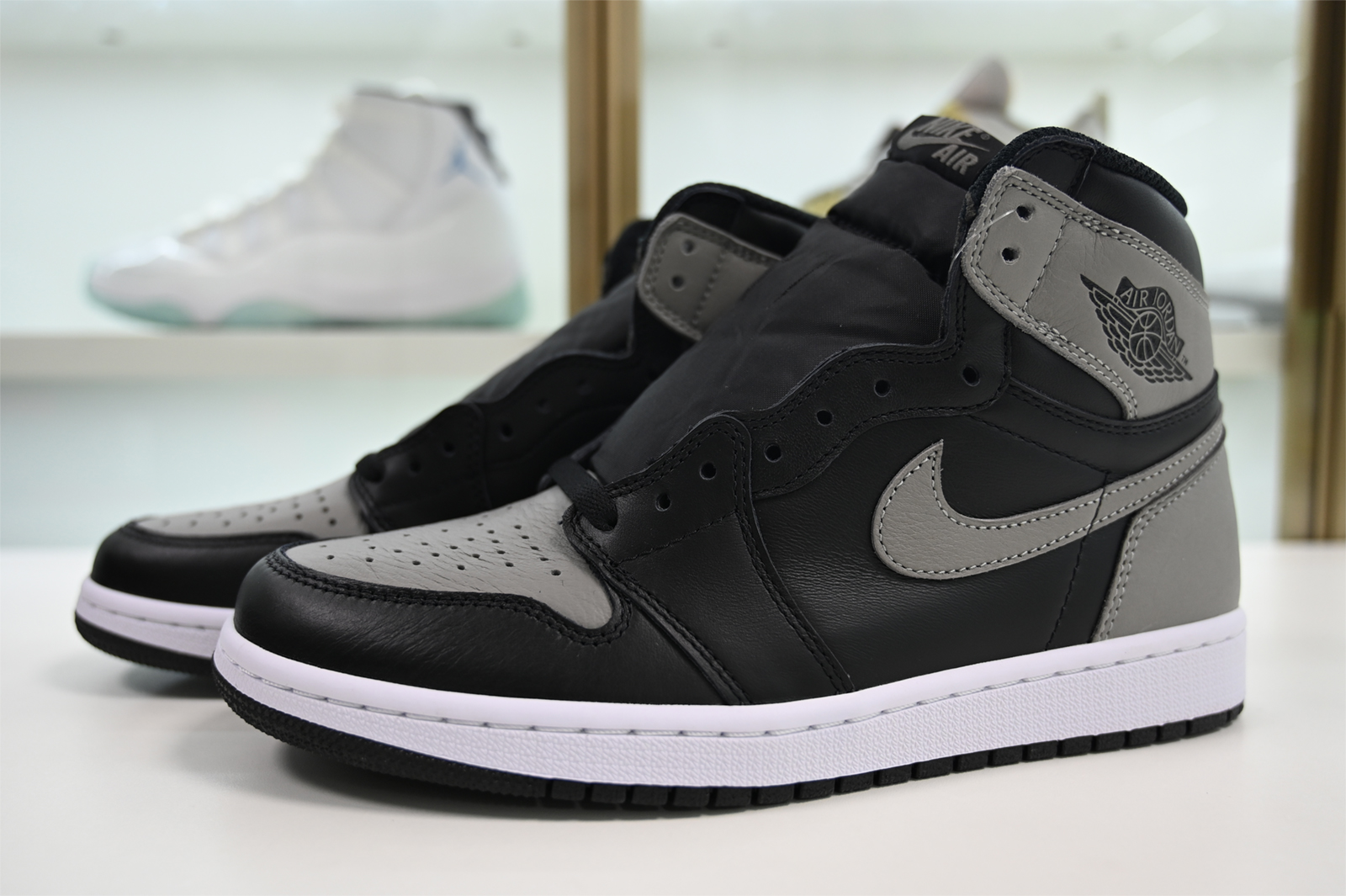 Air Jordan 1 Retro High OG Shadow Black Grey 555088-013