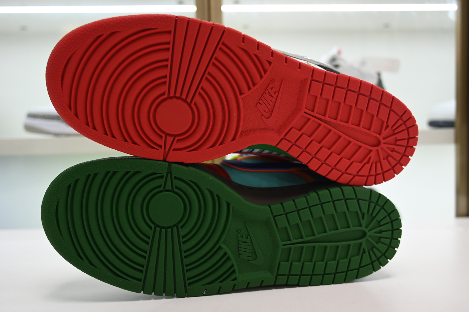 Nike SB Dunk Low What the Dunk - 318403-141