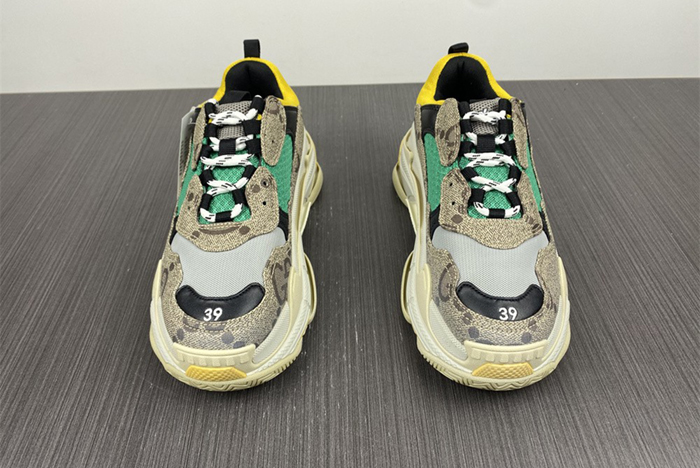 *BALENCIAGA 1.0  681067 UMO20 9766