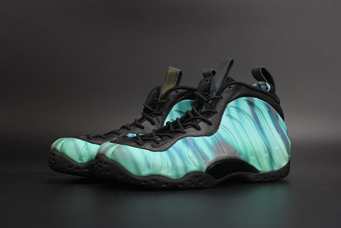 Nike Air Foamposite One "Northern Lights" Black/Green mens 840559-001