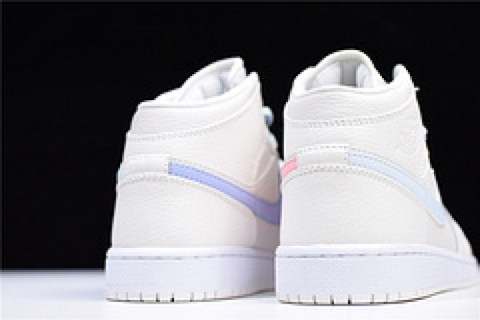 Air  Jordan 1  Mid GG