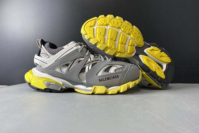 Balenciaga Track 3.0 542023-W1GB7-2018