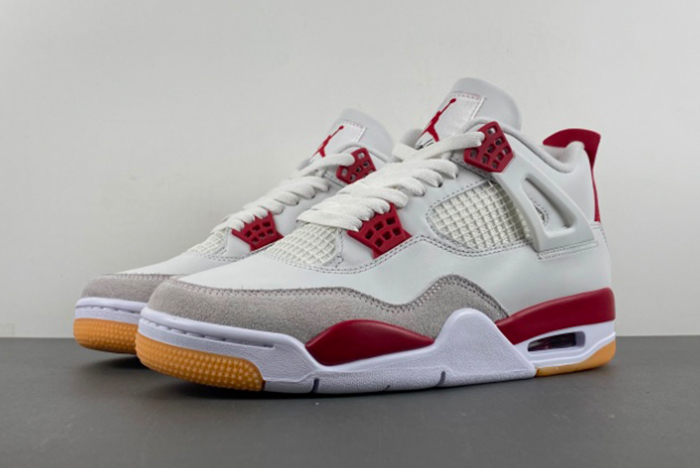Jordan 4 Retro SB Varsity Red Men's  DR5415-106
