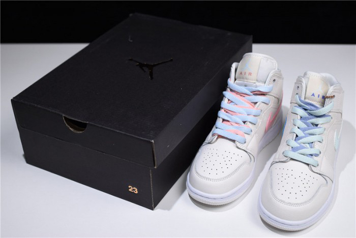 Air  Jordan 1  Mid GG