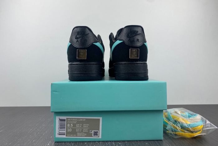 Tiffany & Co. x Nike Air Force 1 Low  DZ1382-001