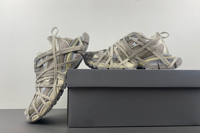 Balenciaga Phantom Sneaker  3XL  778698 W3XLL 9191