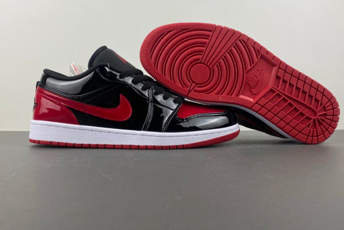 Air Jordan 1 Low patent red  553558-063