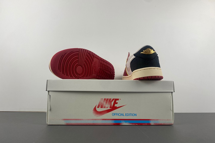 Jordan 1 Retro Low OG Trophy Room Rookie Card Home HV6157-100