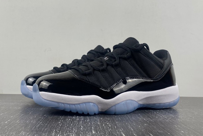 Air Jordan 11 Low 
